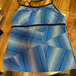 Nike swim suit top w/ padding